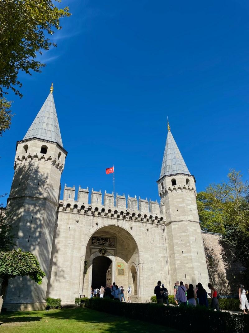 topkapi palace entrance