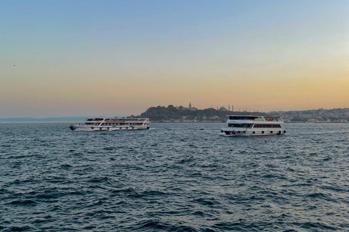 the bosphorus is among the top reasons why istanbul worth visiting