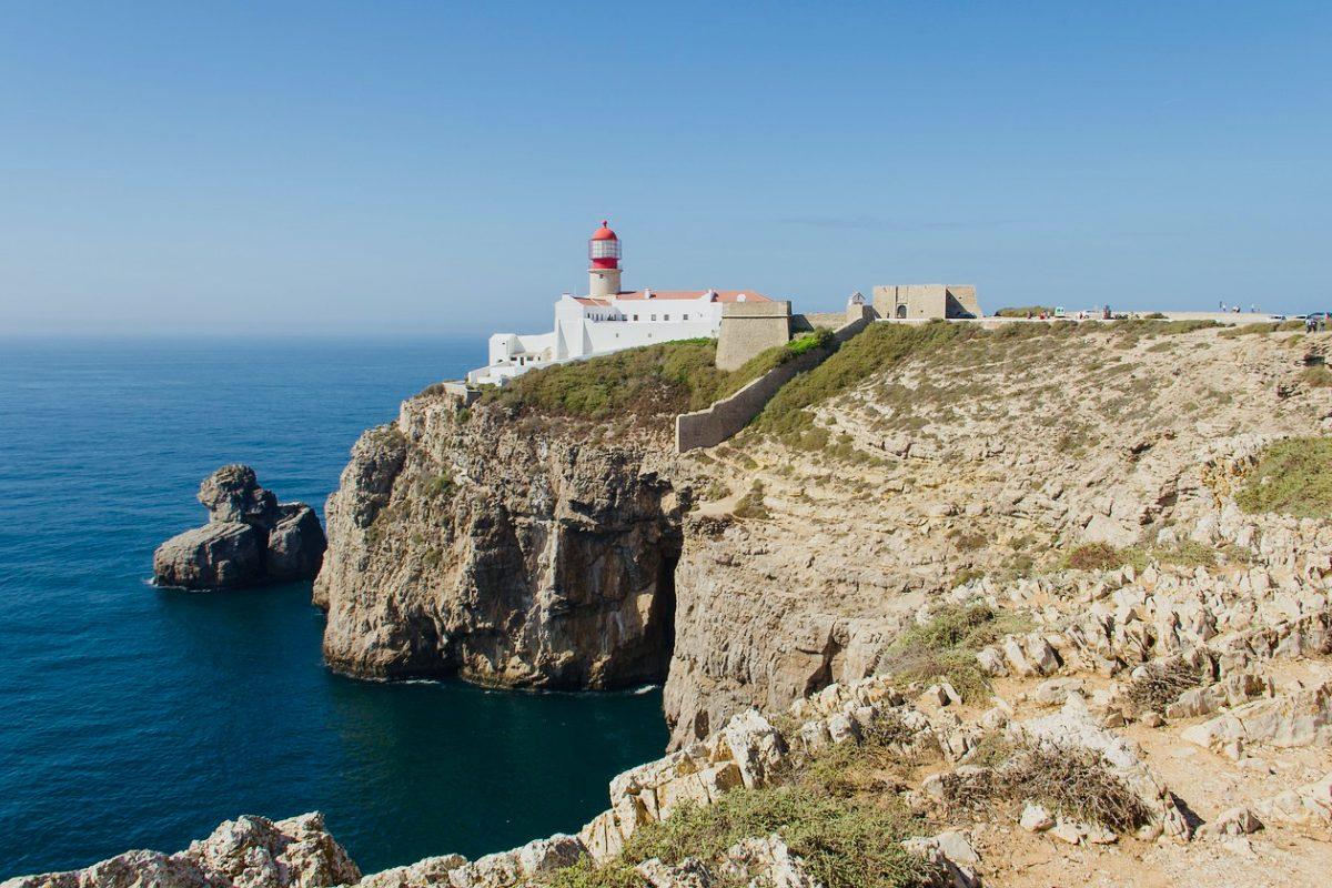 cape saint vincent is one of the most beautiful places in algarve