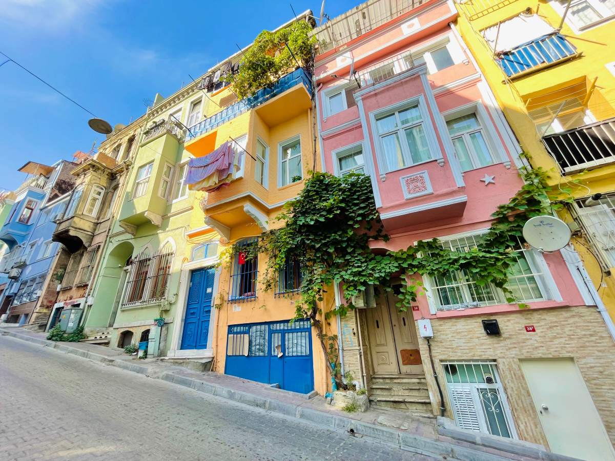 beautiful ottoman houses of balat