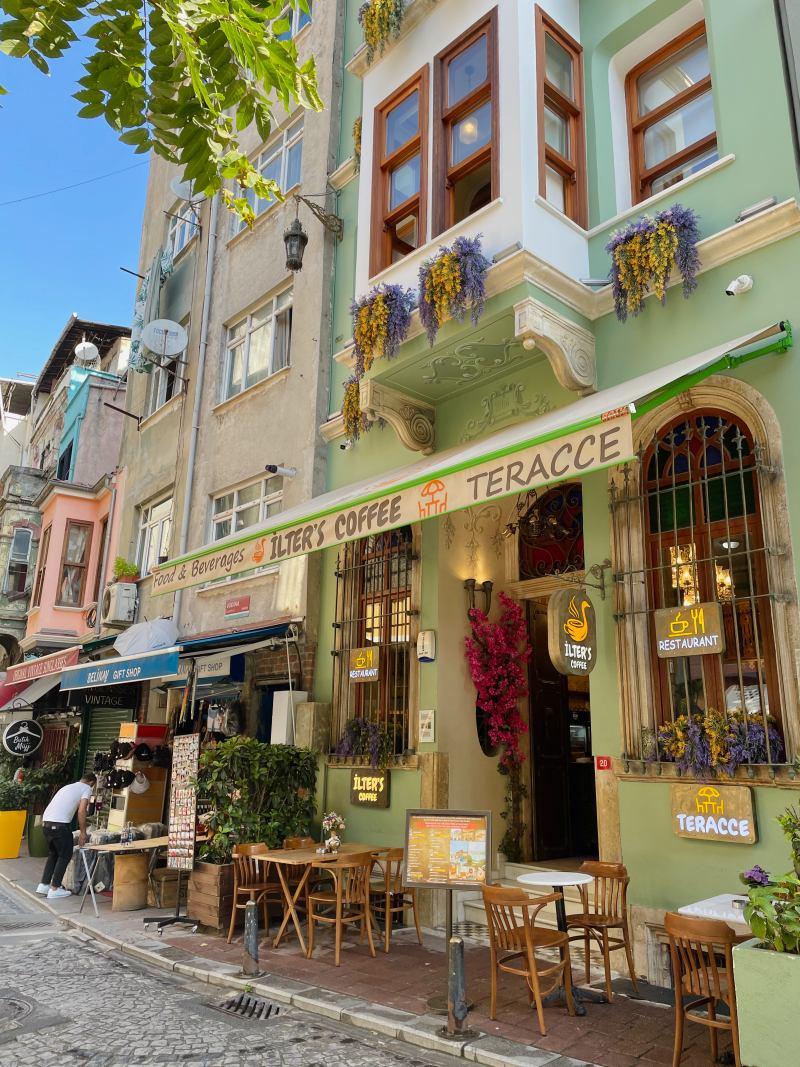 coffee shop in fener balat istanbul