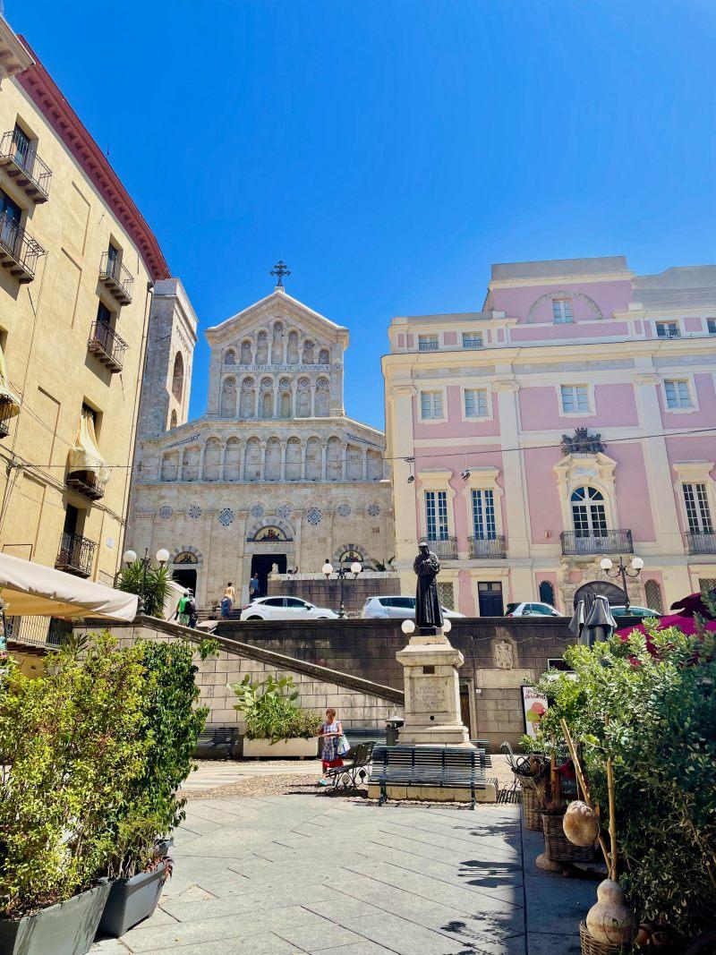 duomo di cagliari and the antico palazzo
