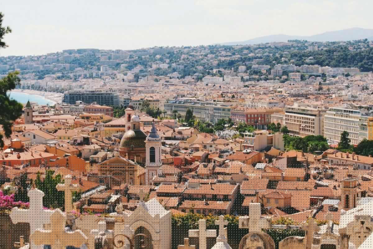 pasteur is the best area to stay in nice on a budget