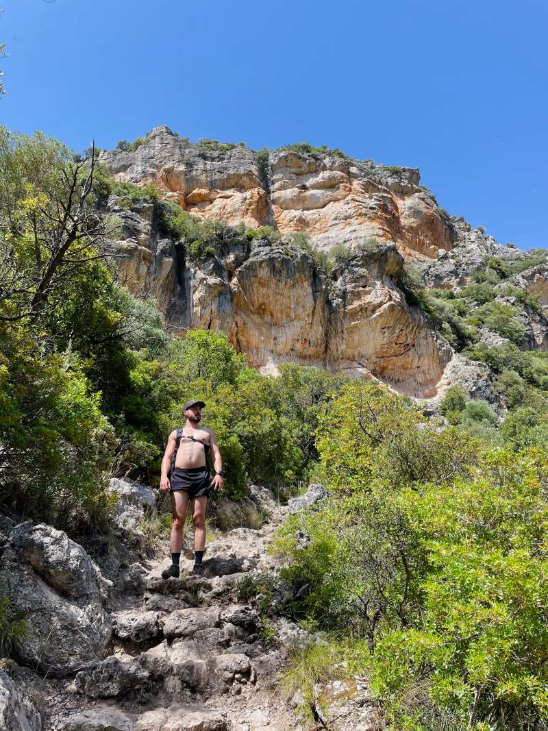 kevin on the rock stairs of la ruta la garganta verde